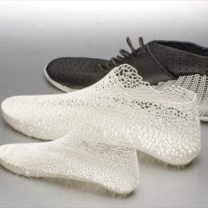 3D打印技術引領鞋帽服飾新潮流 定制化與可持續(xù)的未來